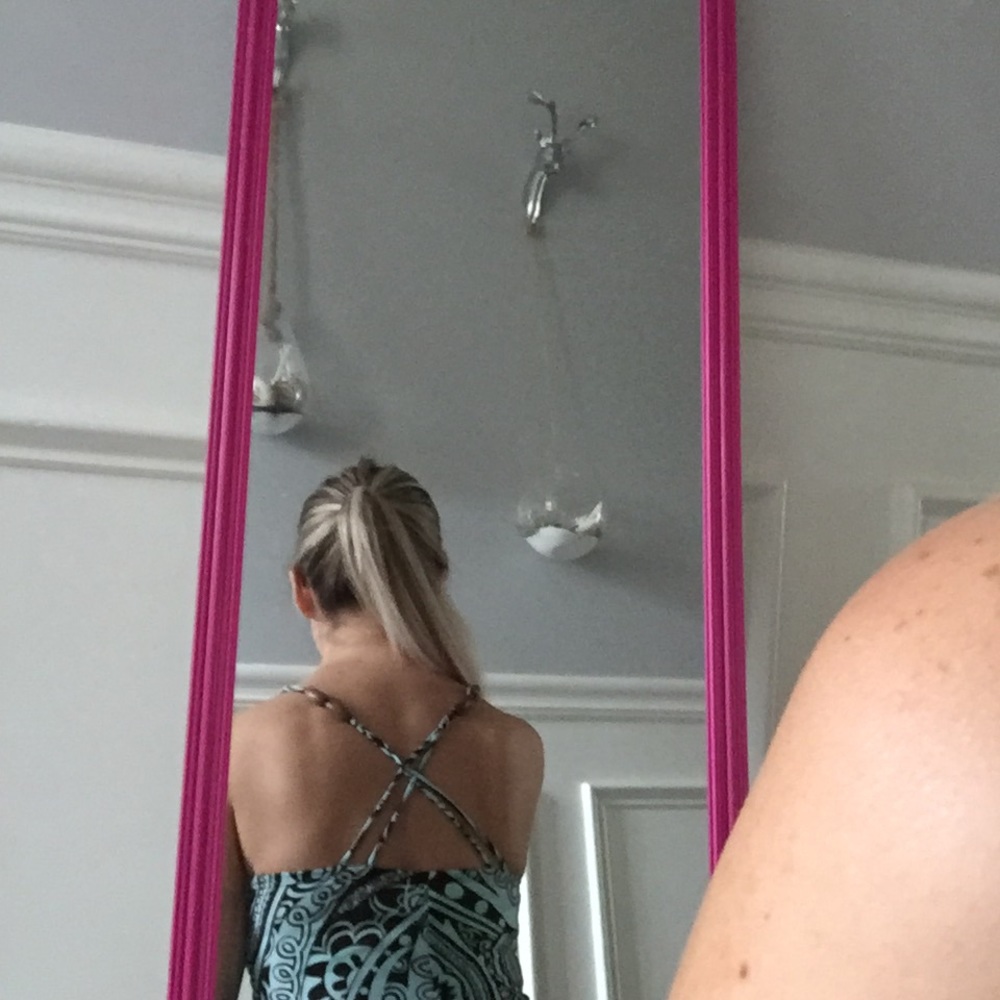 Dress - Picture 4 of 4